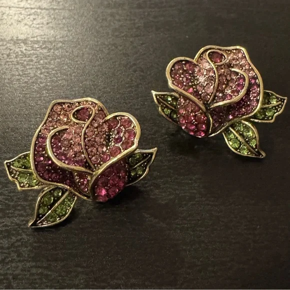 ✨2 for $30✨ Fairycore Rose Pavé Earrings (Gold Tone) - Picture 5 of 7